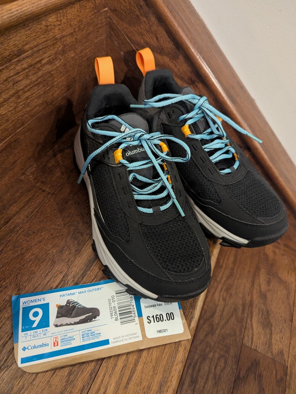 Columbia Hatana Max Outdry Shoes, waterproof hiking, running Trail Black W Sz 9